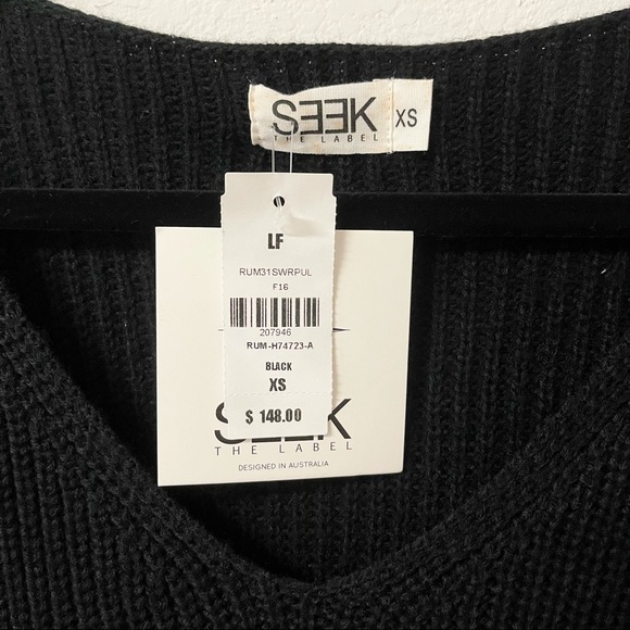 LF Seek the Label Sweater - Picture 4 of 4
